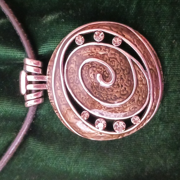 CHICO'S Necklace & Earrings (pierced) Brown/Silver Metal Medallion Leather Chain - Picture 2 of 6